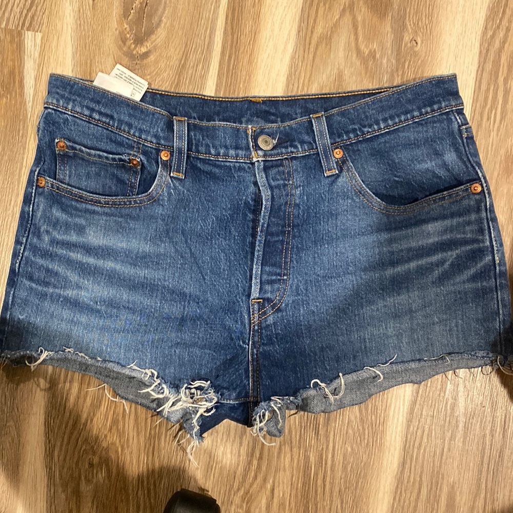 Levi shorts